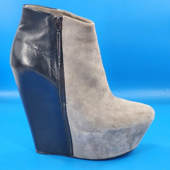 MONIKA CHIANG Gray/Black Suede/Leather Platform Wedge Ankle Bootie - Picture 1 of 10